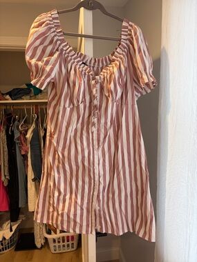 Pretty Little Thing Striped Button-Front Puff Sleeve Dress in Pink & White sz.xl